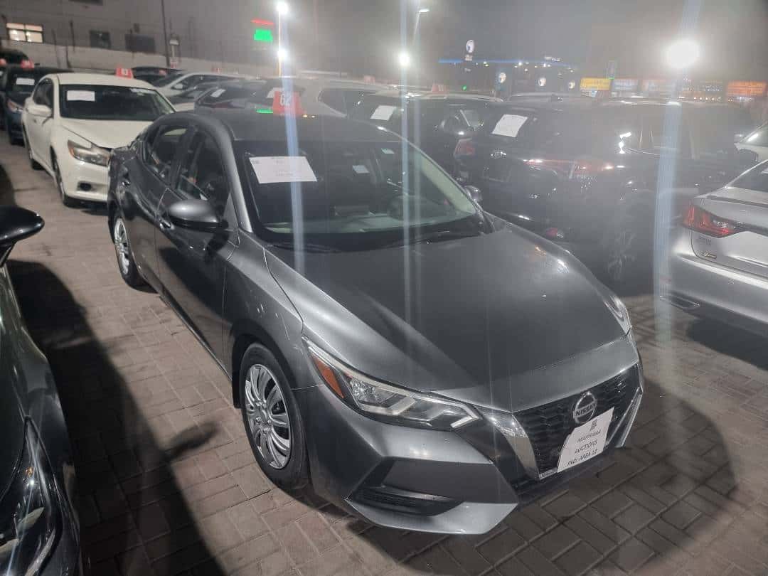 Nissan Sentra 2020 thumbnail 2
