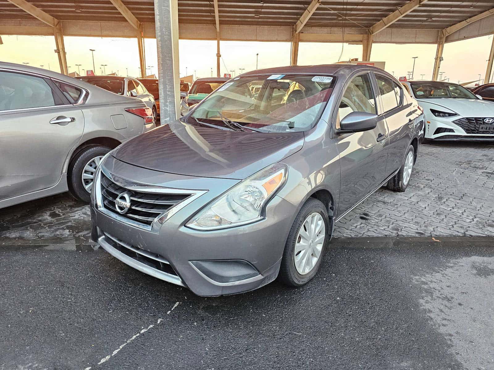 NISSAN VERSA 2018 thumbnail 4