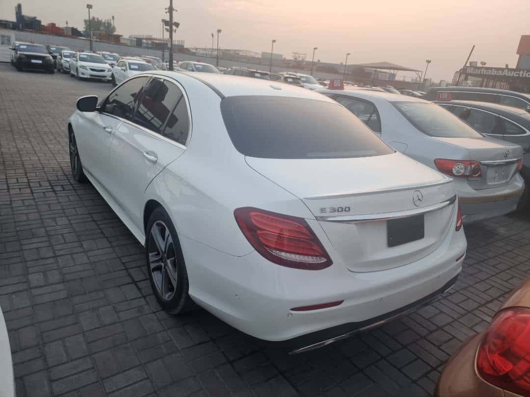 MERCEDES BENZ E-300 2017 thumbnail 2