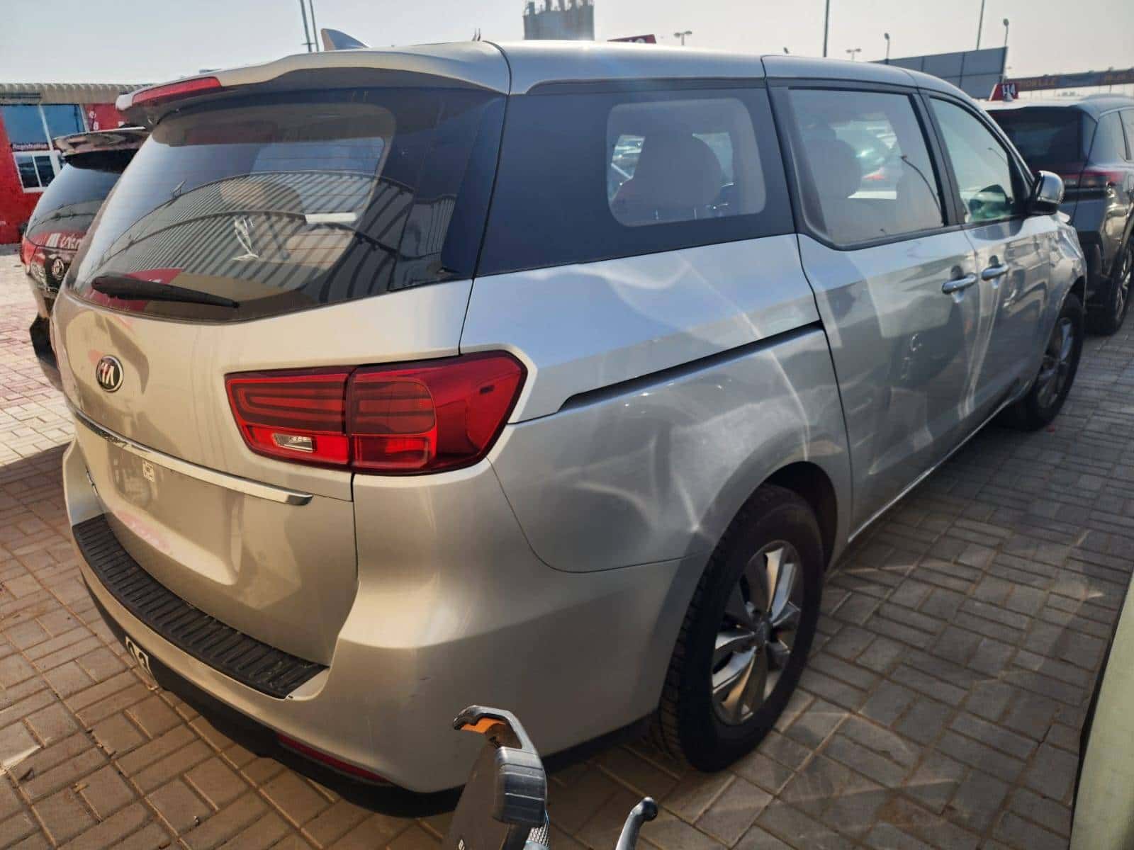 KIA SEDONA - Exterior
