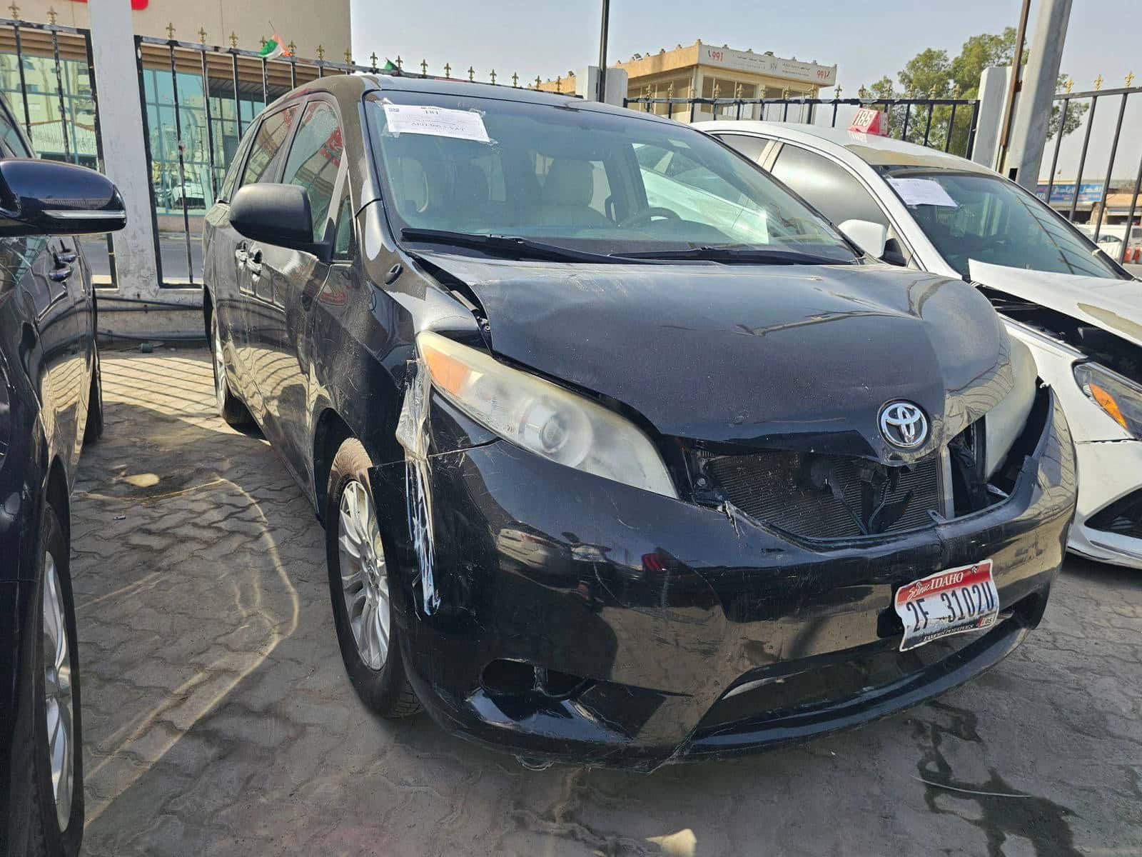 TOYOTA SIENNA - Exterior