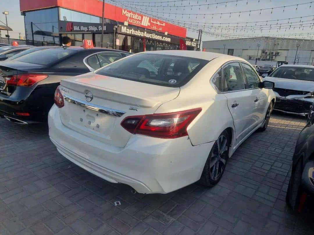 Nissan Altima 2017 thumbnail 1