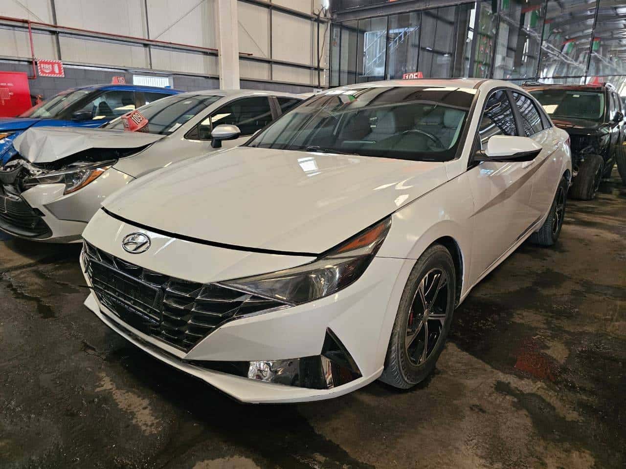 Hyundai Elantra 2022 thumbnail 4