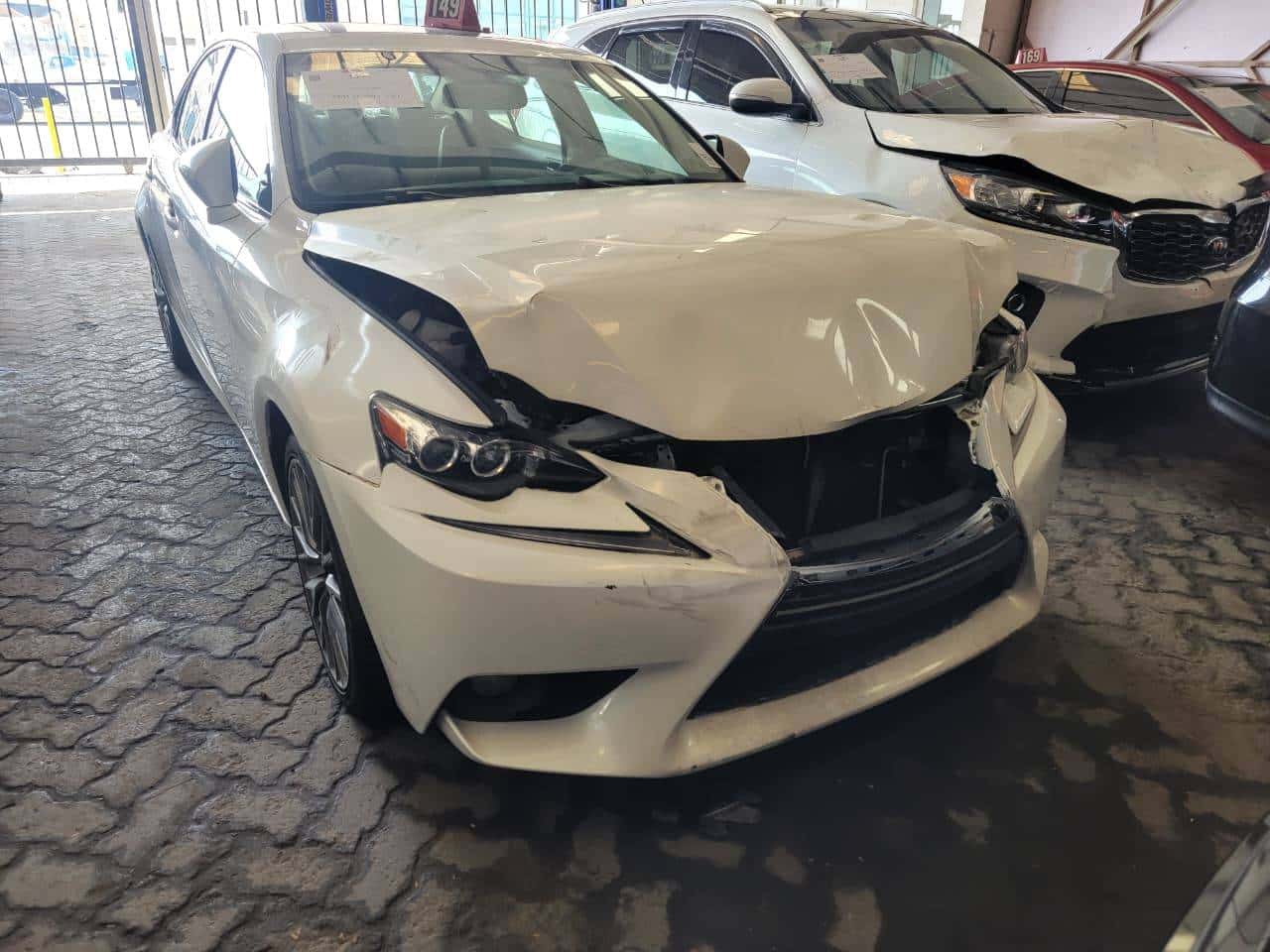 Lexus IS 250 2014 thumbnail 2