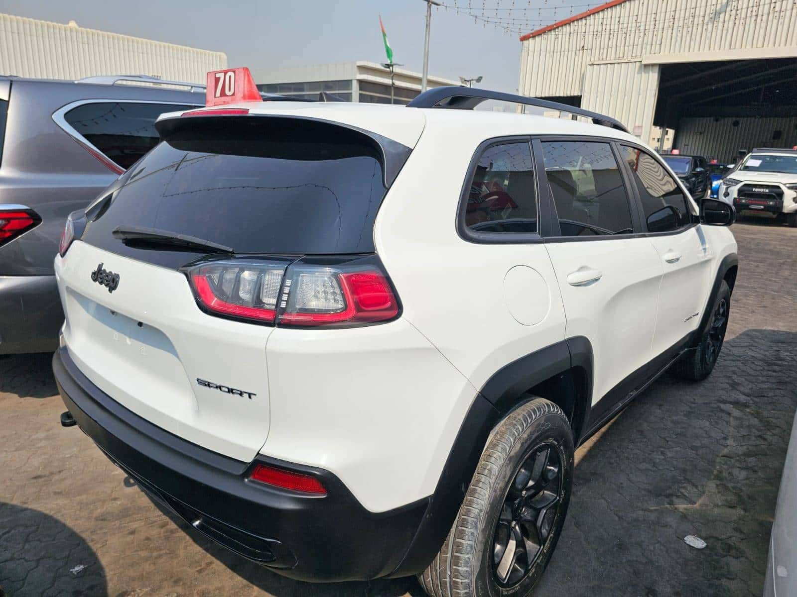 JEEP CHEROKEE LATITUDE 2022 thumbnail 5