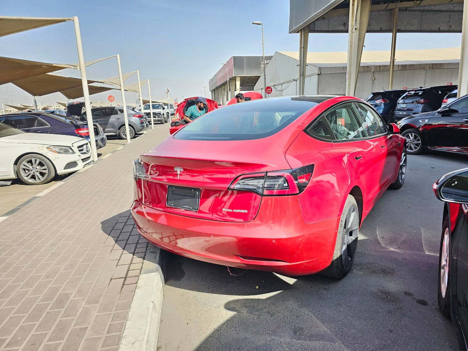 TESLA MODEL 3 - Exterior