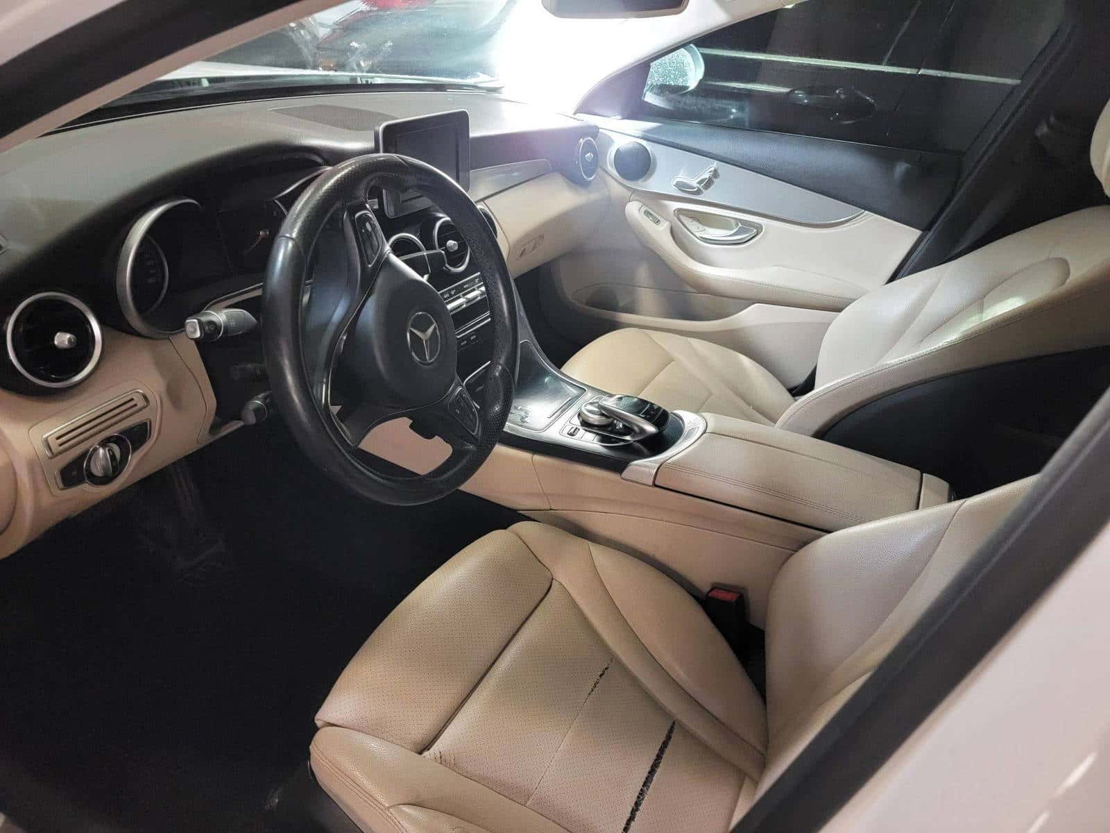 MERCEDES BENZ C300 - Exterior