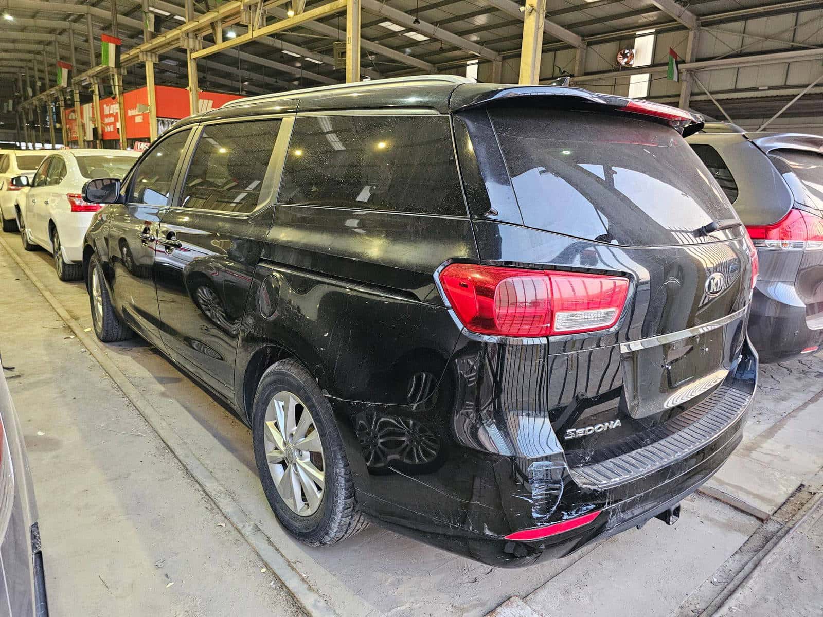 KIA SEDONA 2016 thumbnail 2