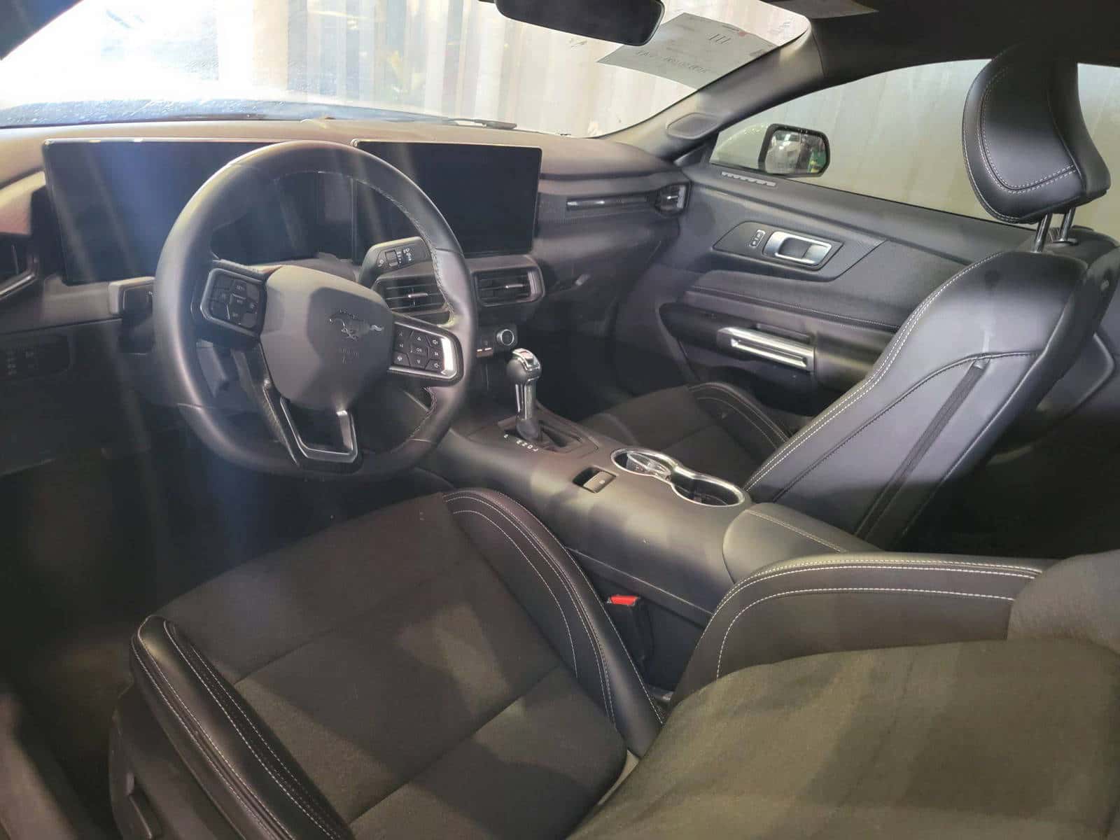 FORD MUSTANG 2024 thumbnail 7