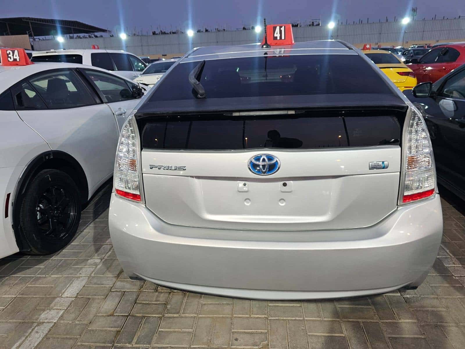 Toyota Prius 2011 thumbnail 7