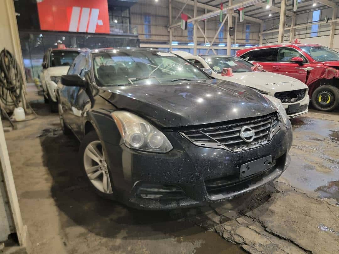 NISSAN ALTIMA - Exterior