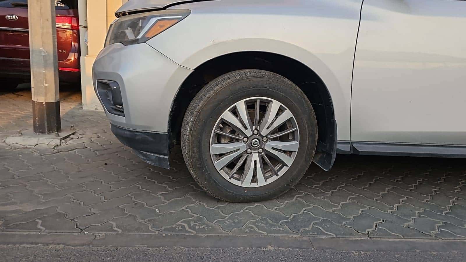 NISSAN PATHFINDER 2017 thumbnail 2