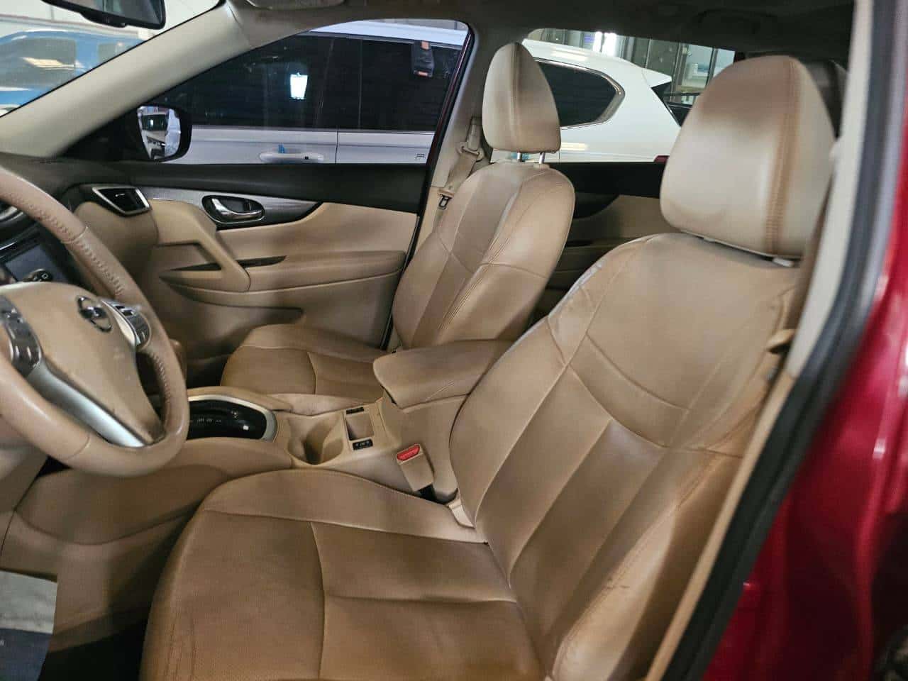 Nissan Rogue 2015 thumbnail 6