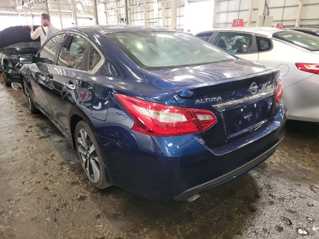 NISSAN ALTIMA - Exterior