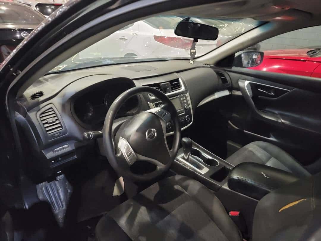 NISSAN ALTIMA - Exterior