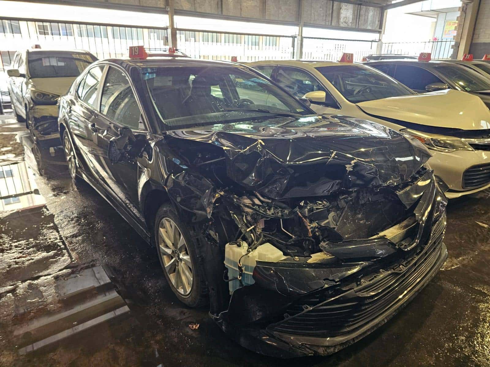 TOYOTA CAMRY 2018 thumbnail 3