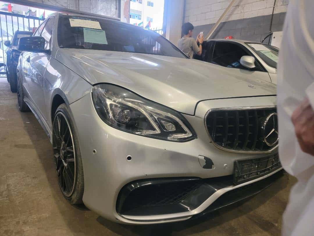 MERCEDES BENZ E 350 - Exterior