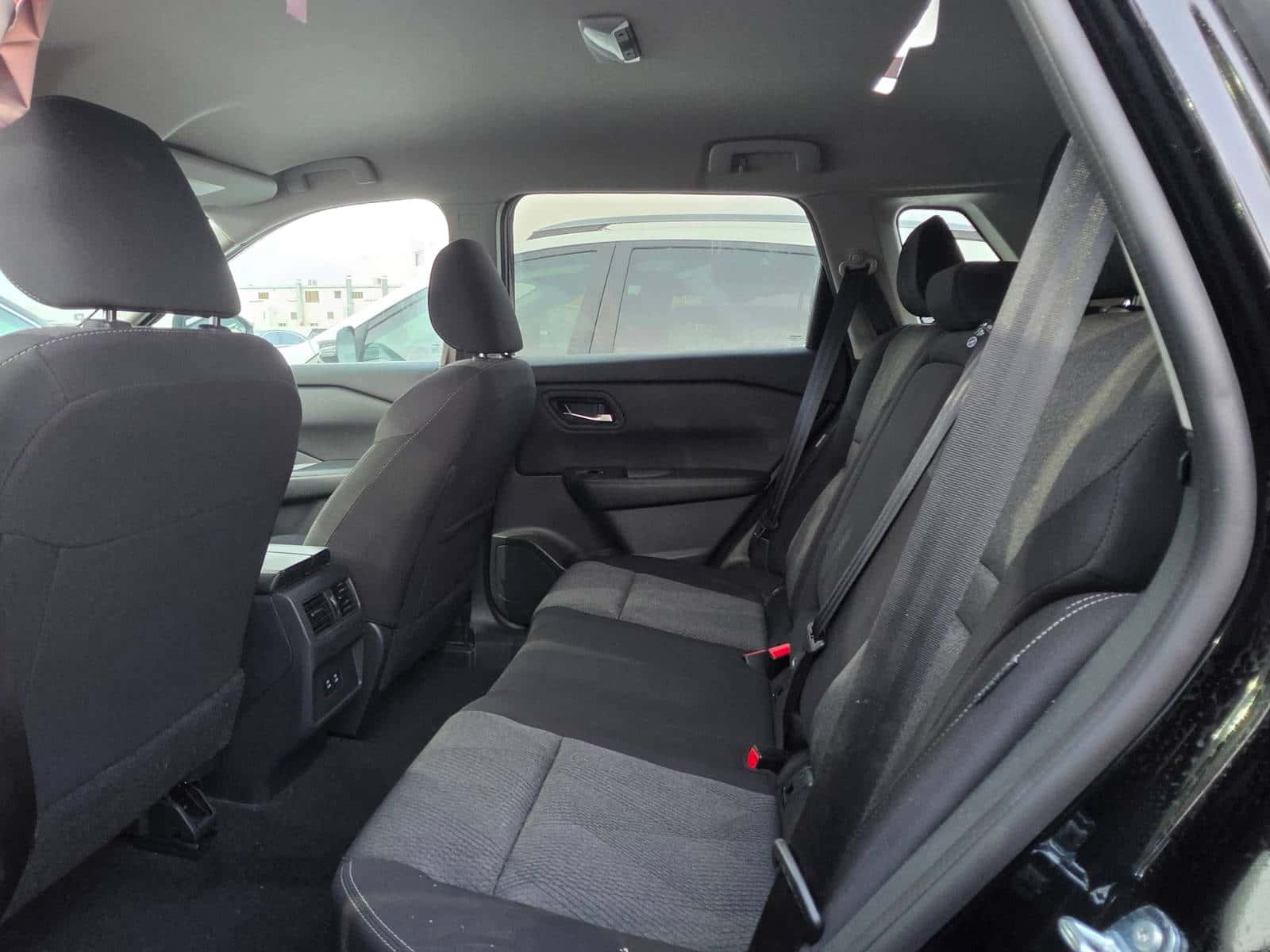 Nissan Rogue 2025 thumbnail 7