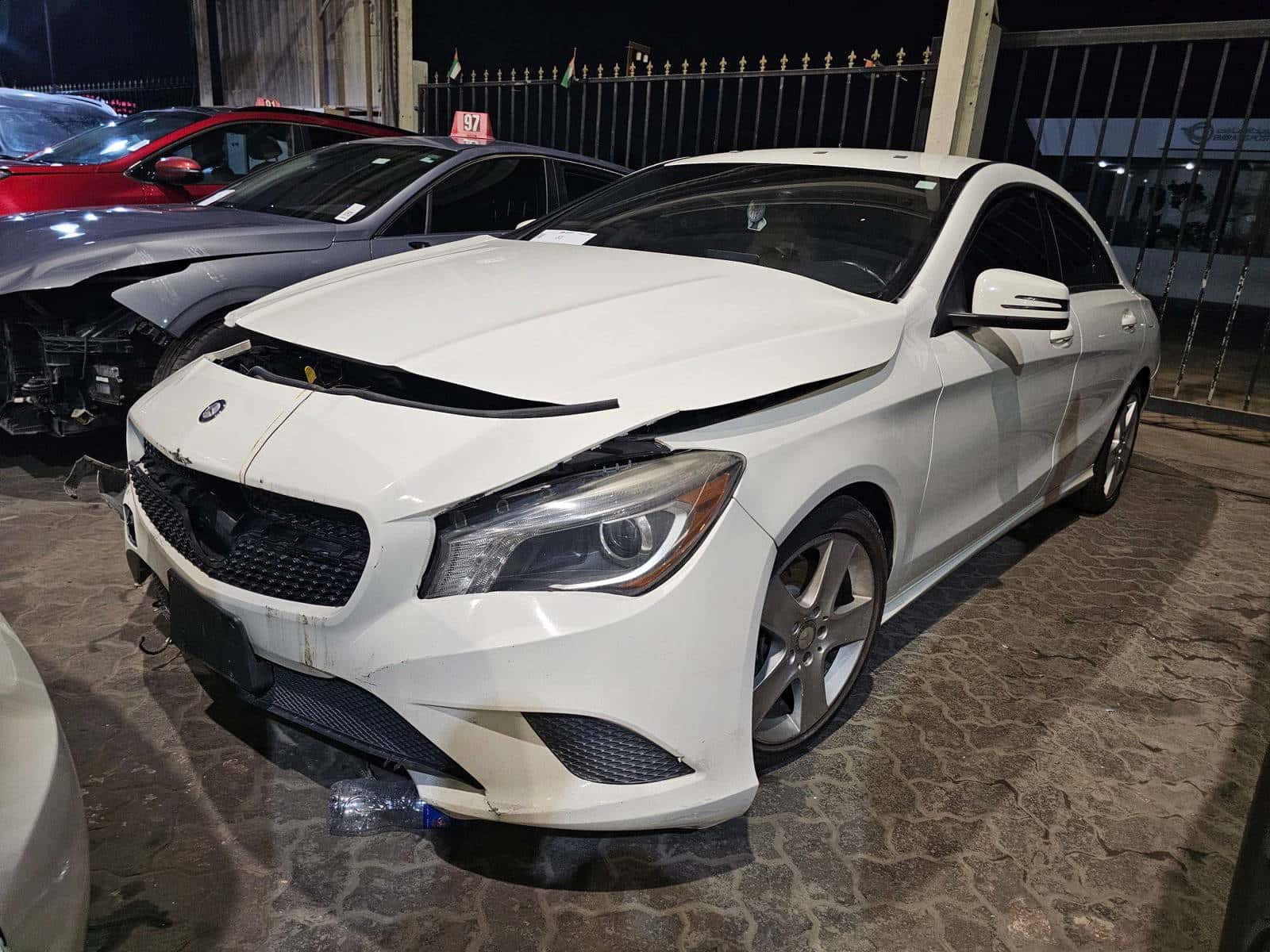 MERCEDES BENZ CLA 250 2015 thumbnail 4
