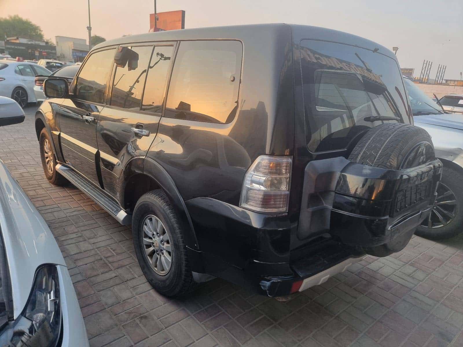 MITSUBISHI PAJERO 2011 thumbnail 3