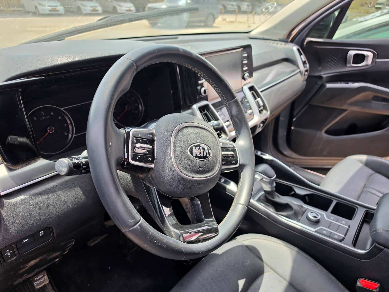 Kia Sorento 2021 thumbnail 4