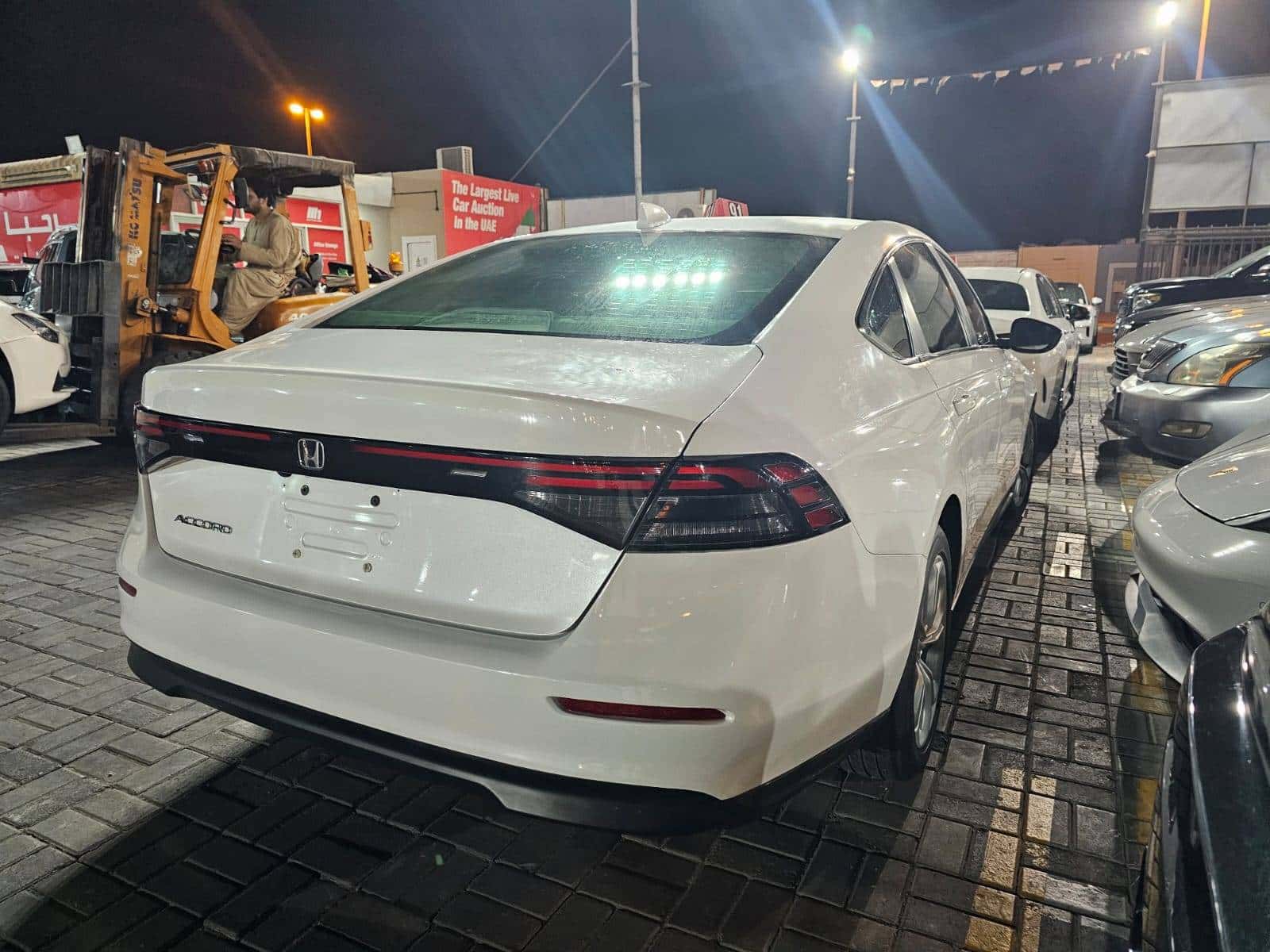 Honda Accord 2023 thumbnail 4