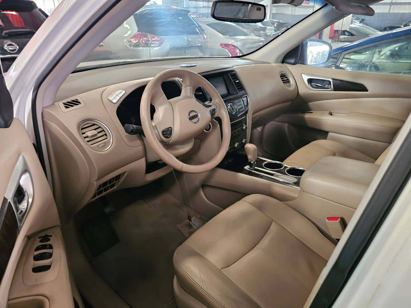 Nissan Pathfinder 2013 thumbnail 6