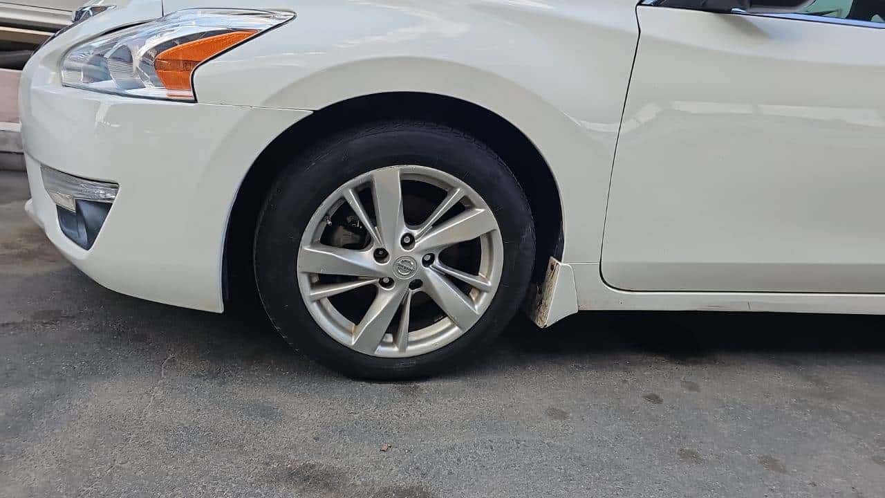 NISSAN ALTIMA - Exterior