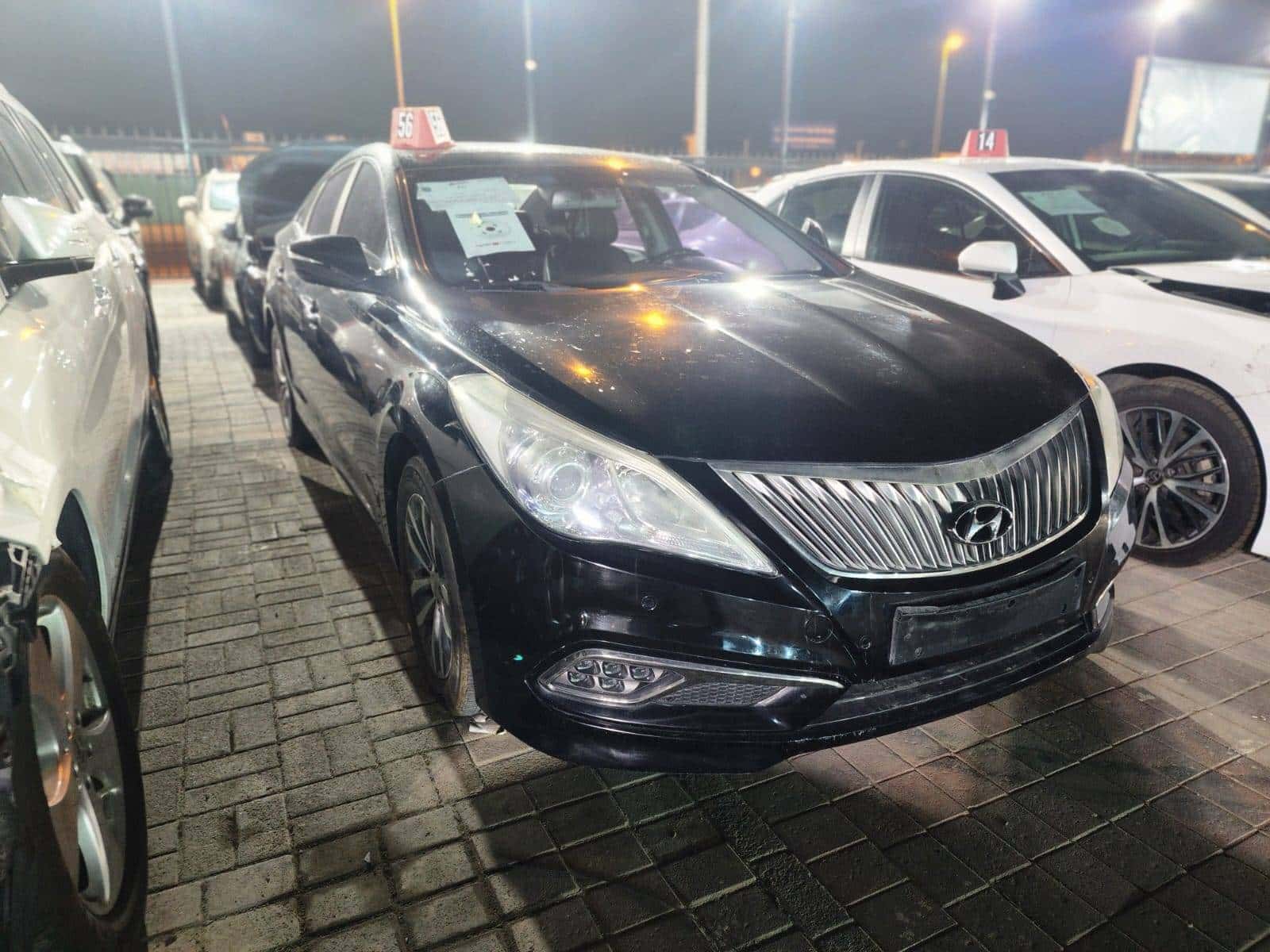 HYUNDAI GRANDEUR - Exterior