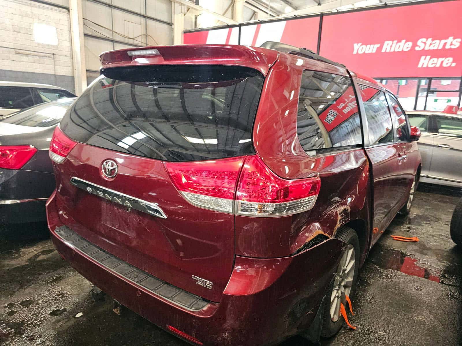TOYOTA SIENNA 2012 thumbnail 5
