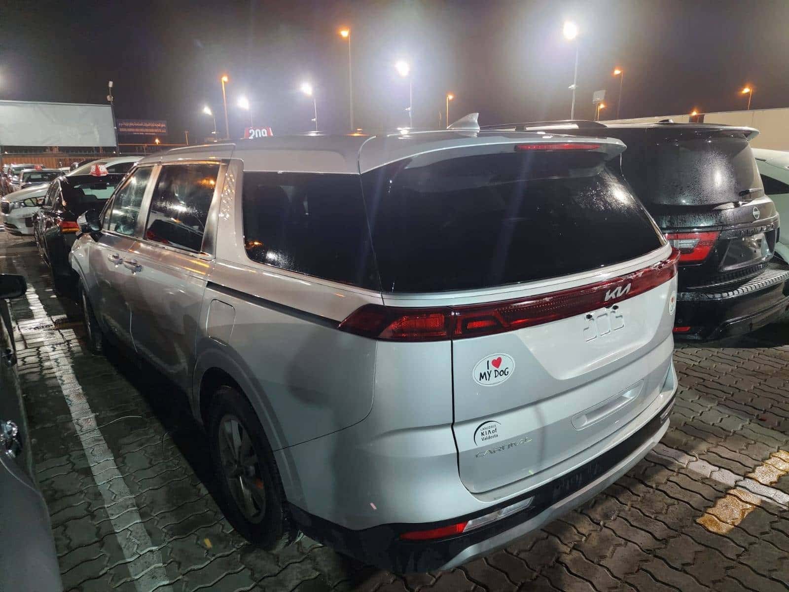 Kia CARNIVAL LX 2023 thumbnail 1