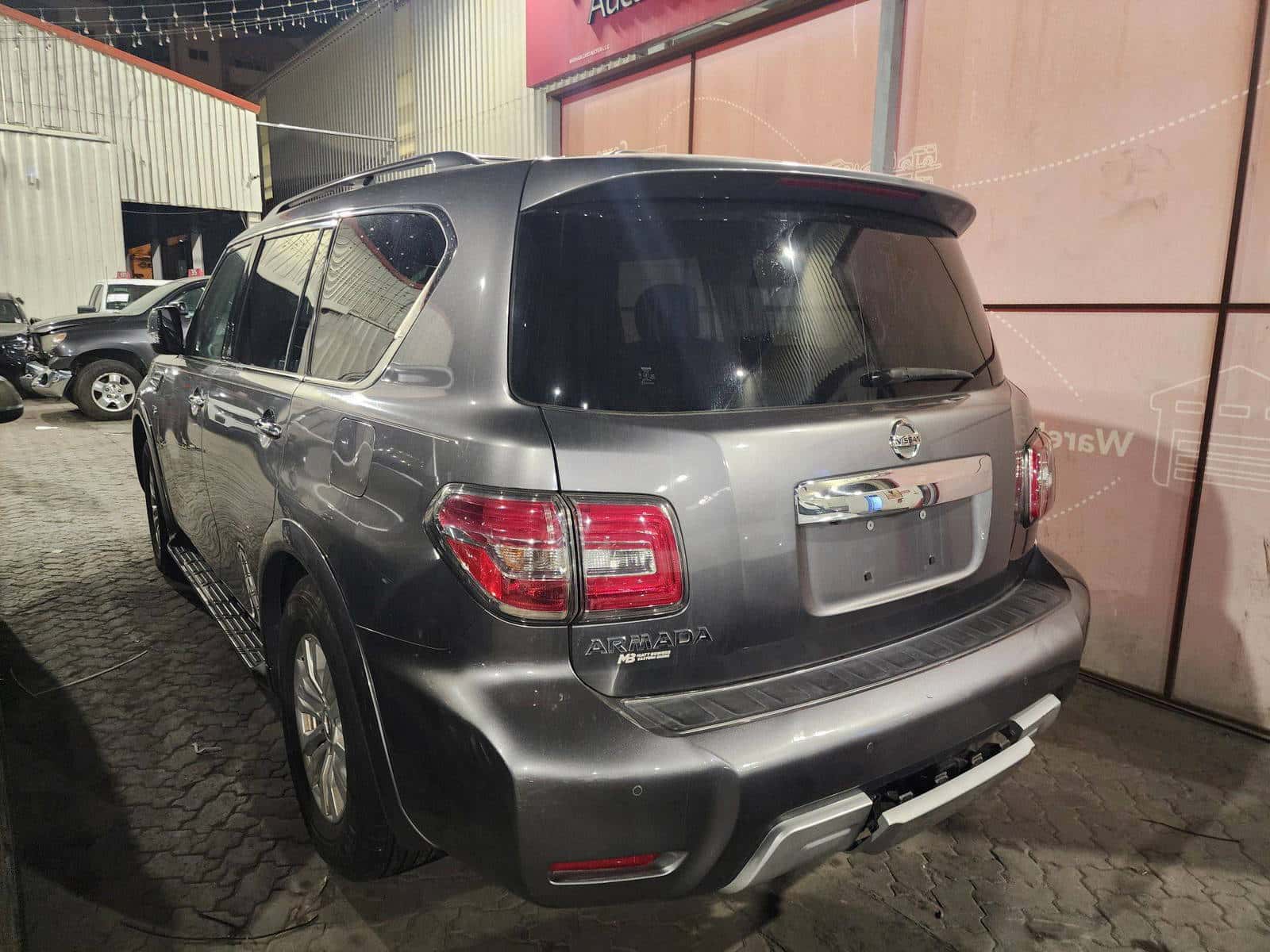 NISSAN ARMADA - Exterior