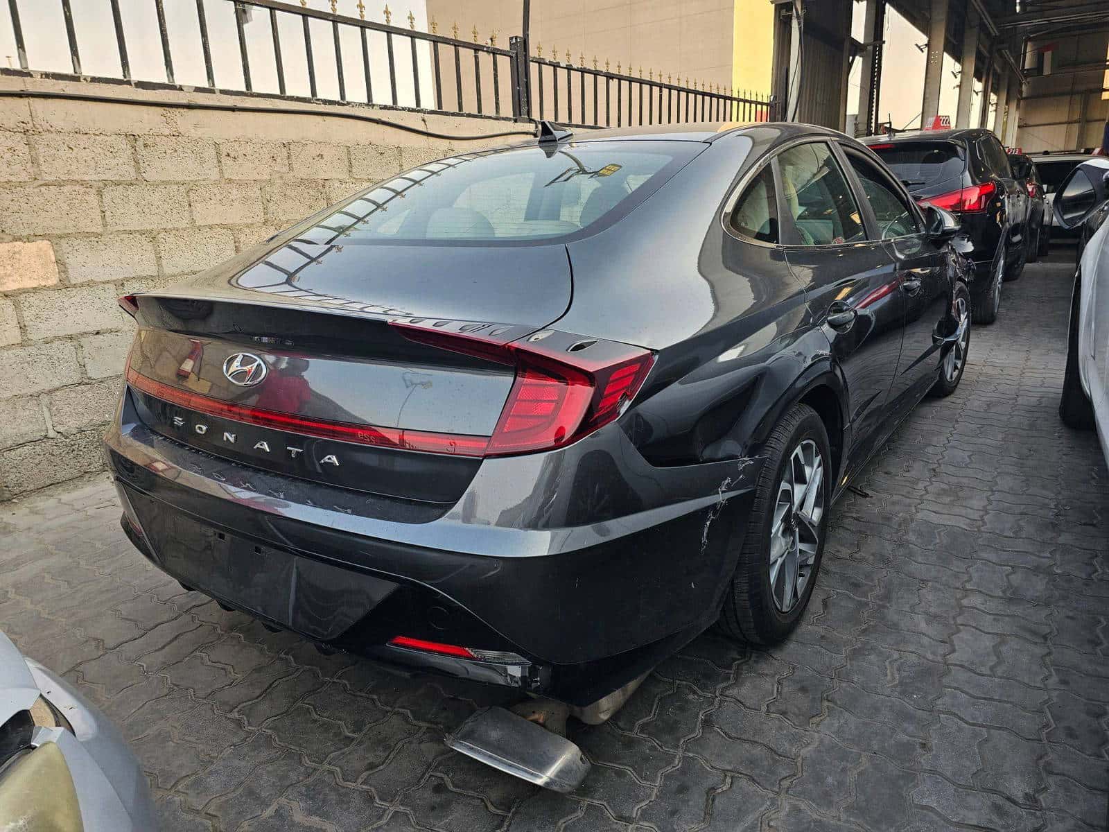 HYUNDAI SONATA 2023 thumbnail 3