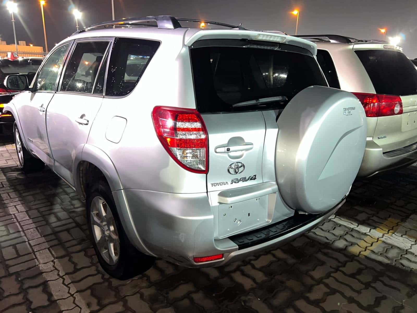 Toyota RAV4 2010 thumbnail 3