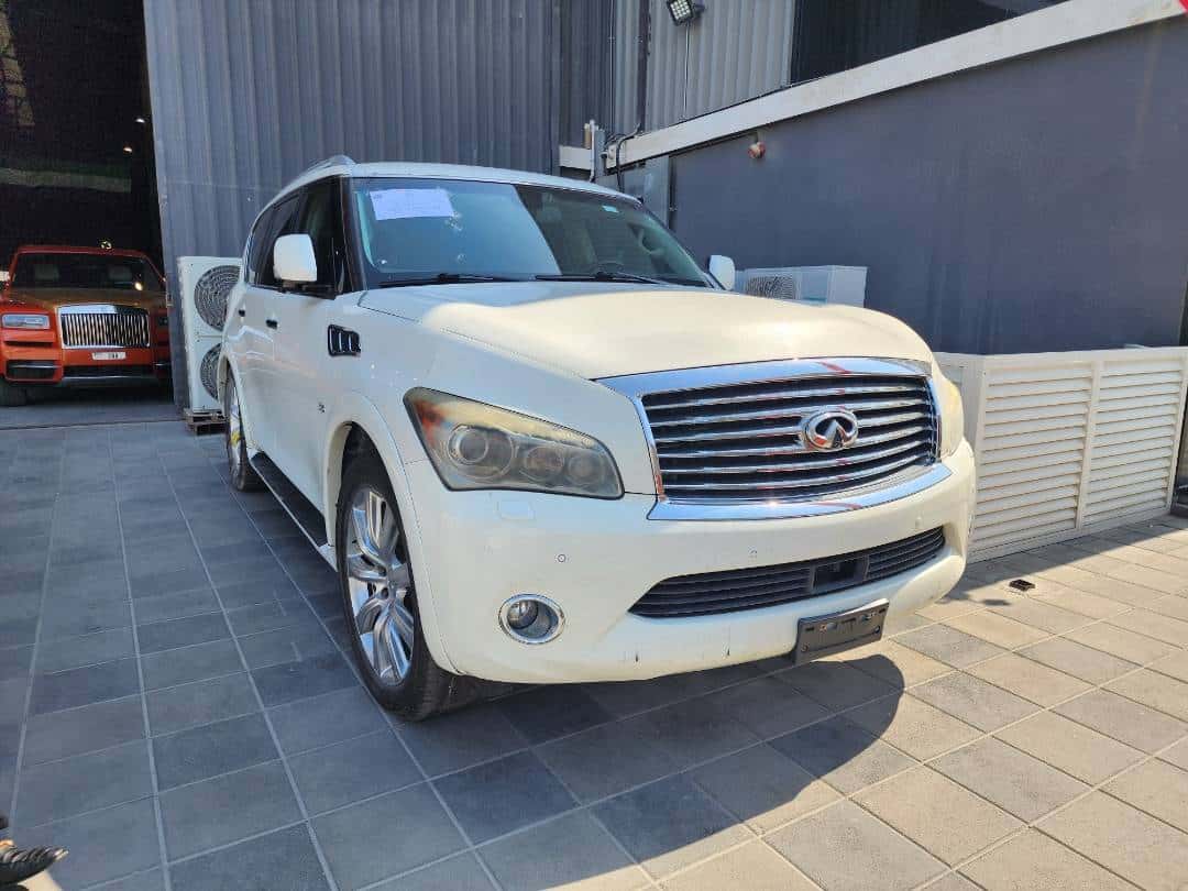 INFINITI QX80 - Exterior
