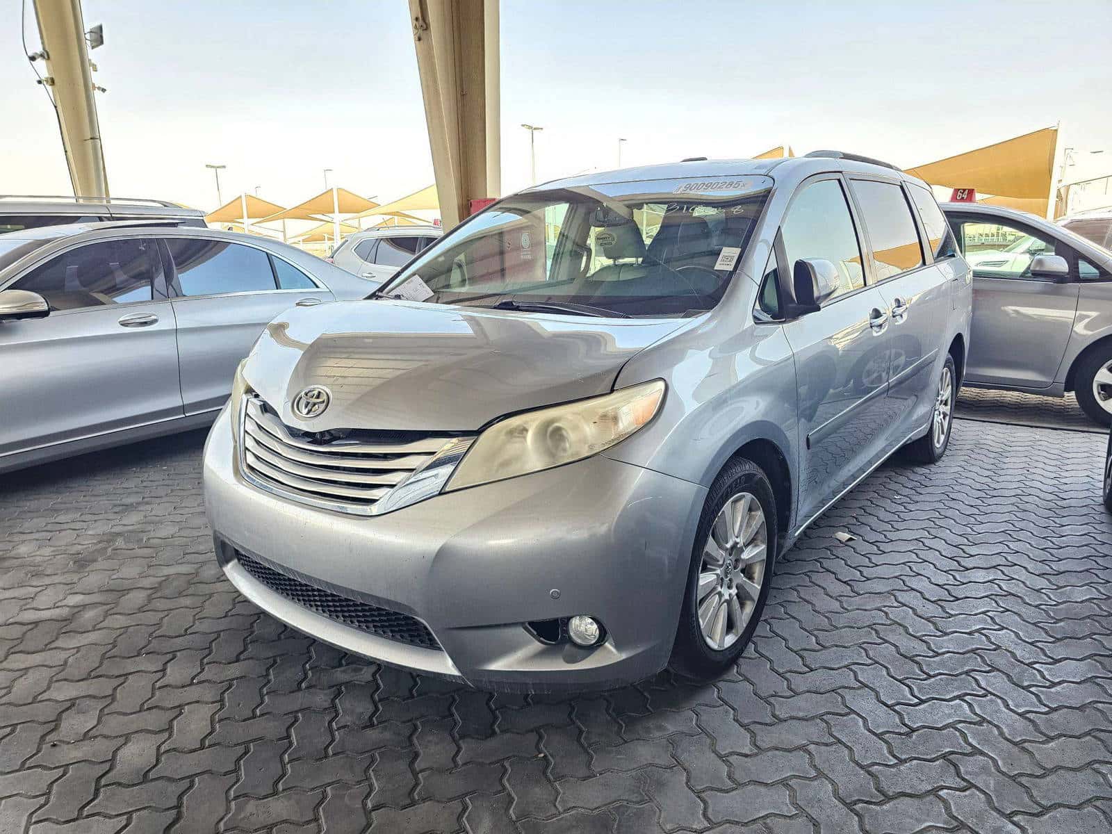 TOYOTA SIENNA - Exterior