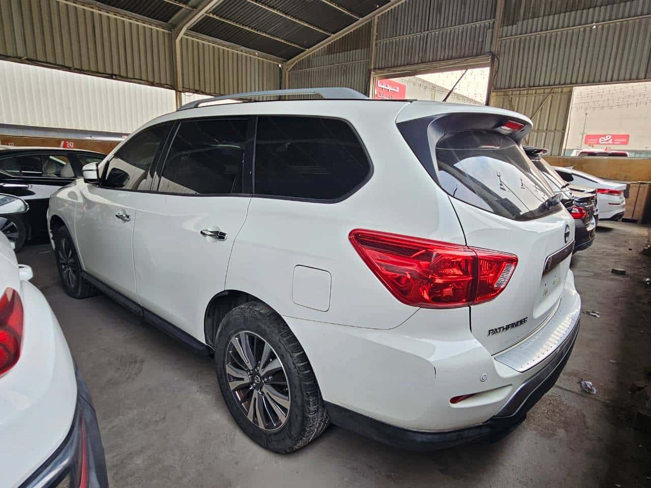 Nissan Pathfinder 2018 thumbnail 5