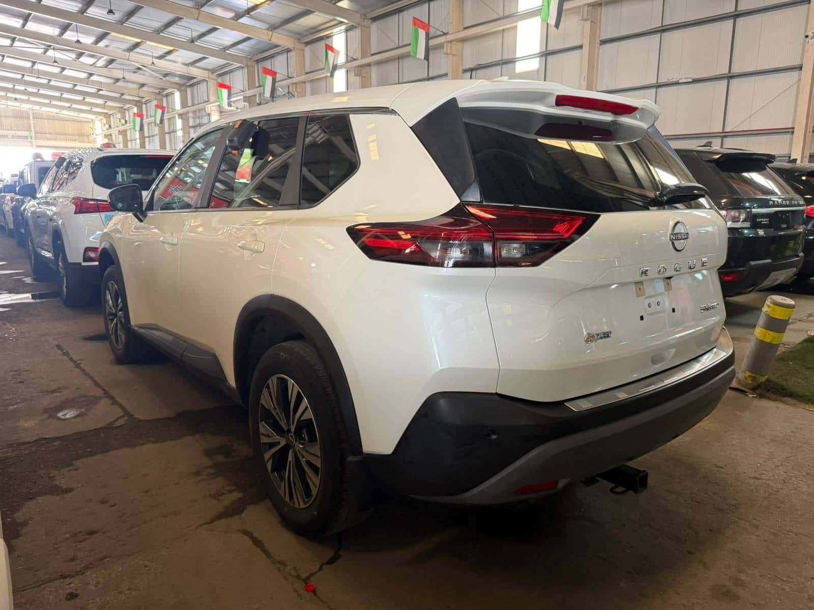 Nissan Rogue 2023 thumbnail 3
