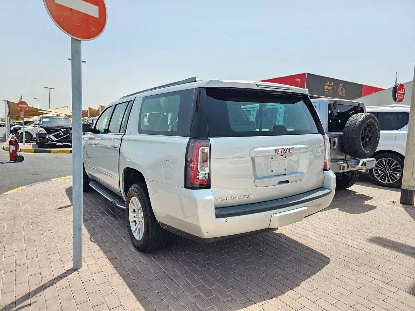 GMC YUKON 2020 thumbnail 4