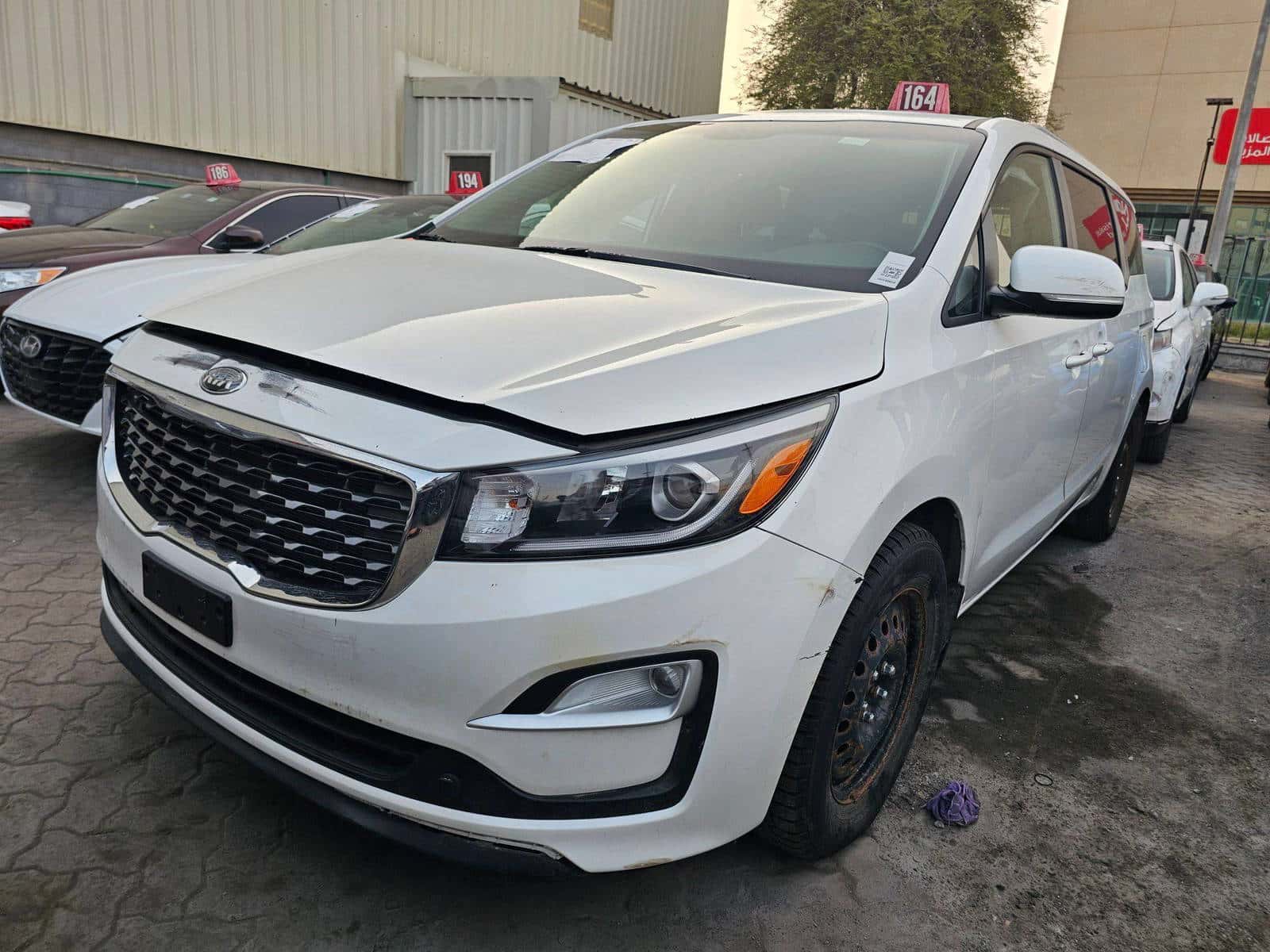 Kia Sedona 2020 thumbnail 4