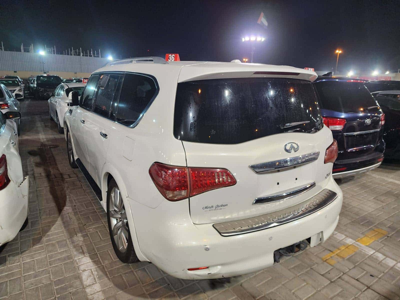 INFINITI QX80 2014 thumbnail 6