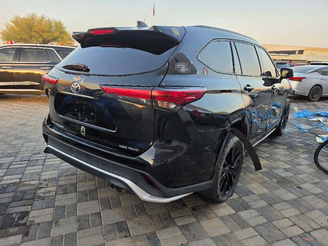 TOYOTA HIGHLANDER 2023 thumbnail 1