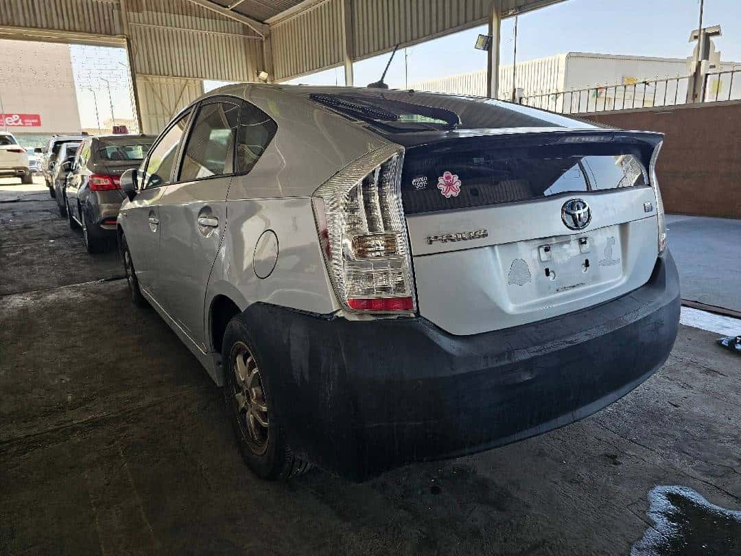 TOYOTA PRIUS 2011 thumbnail 1
