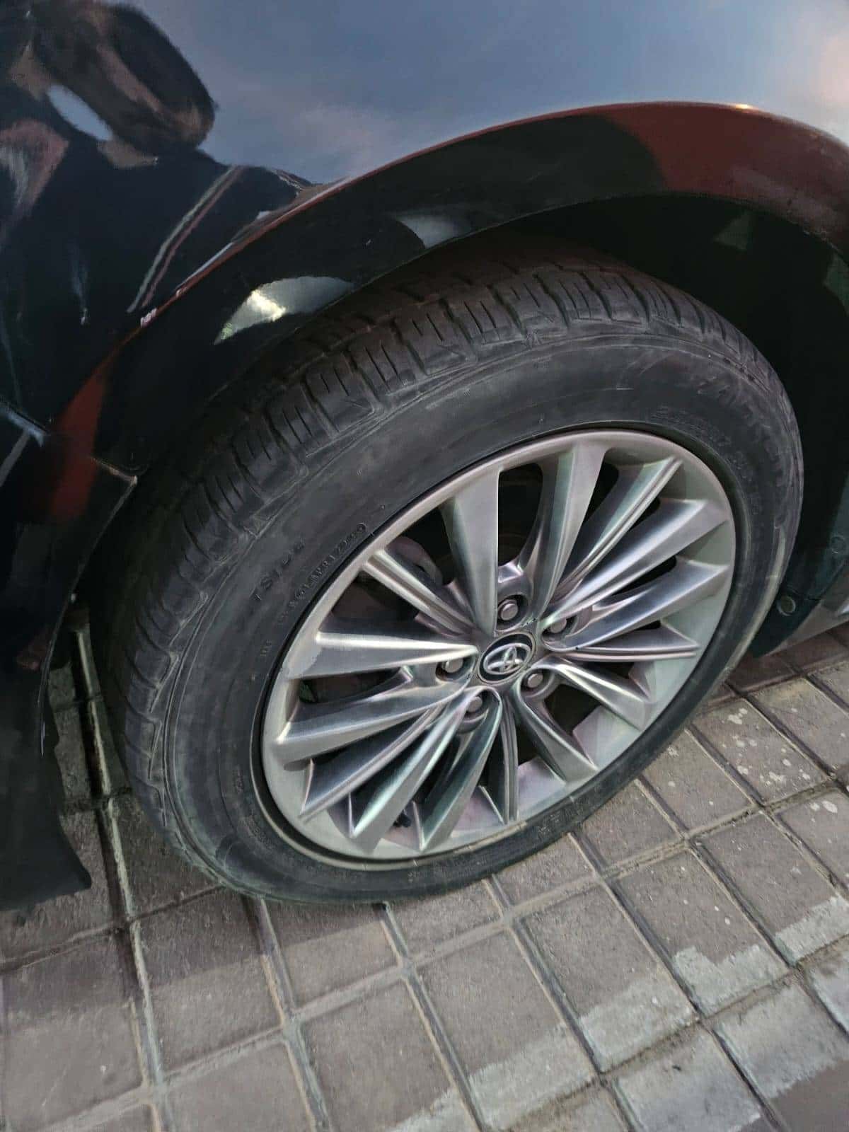 Toyota Avalon 2016 thumbnail 4