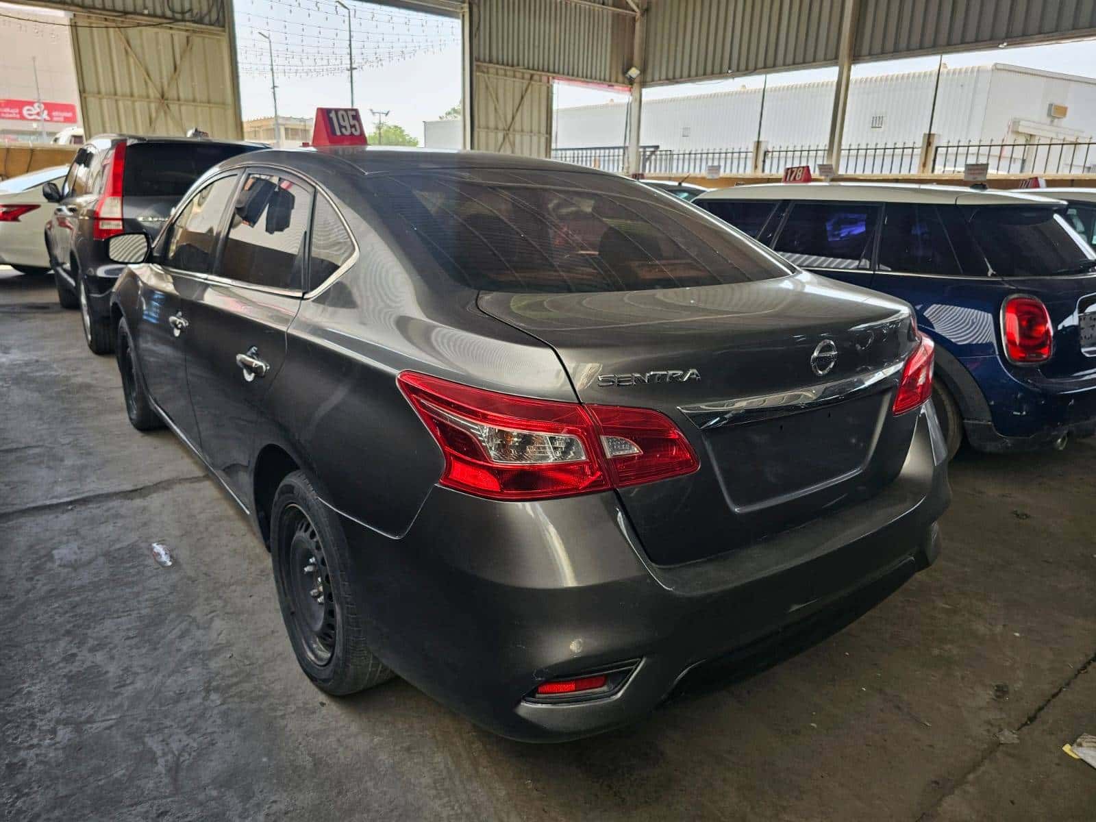 Nissan Sentra 2019 thumbnail 4
