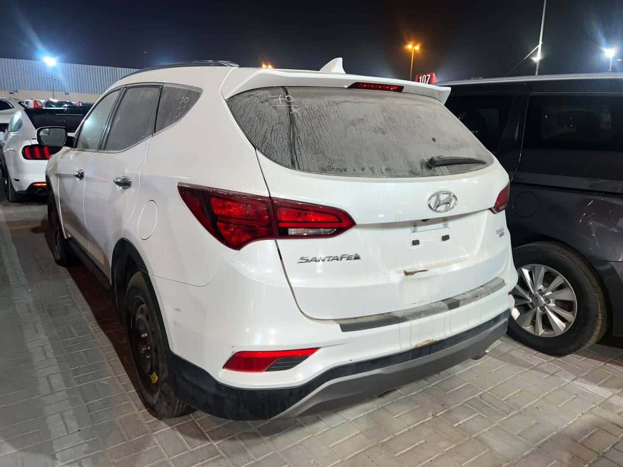 Hyundai Santa Fe 2017 thumbnail 3