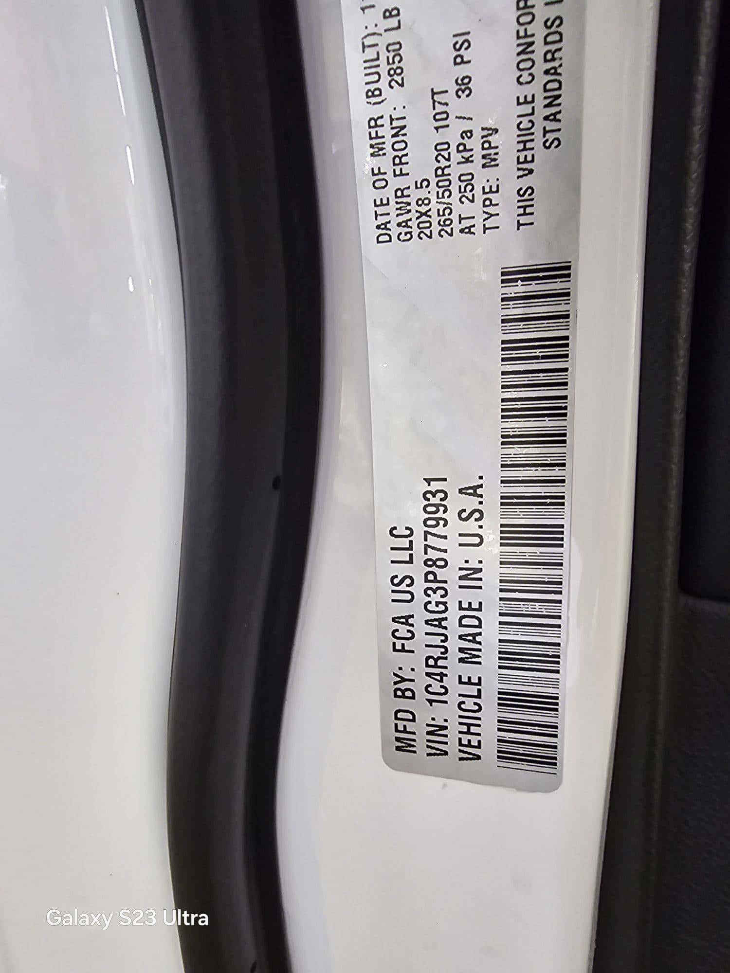 JEEP GRAND CHEROKEE LAREDO - Exterior