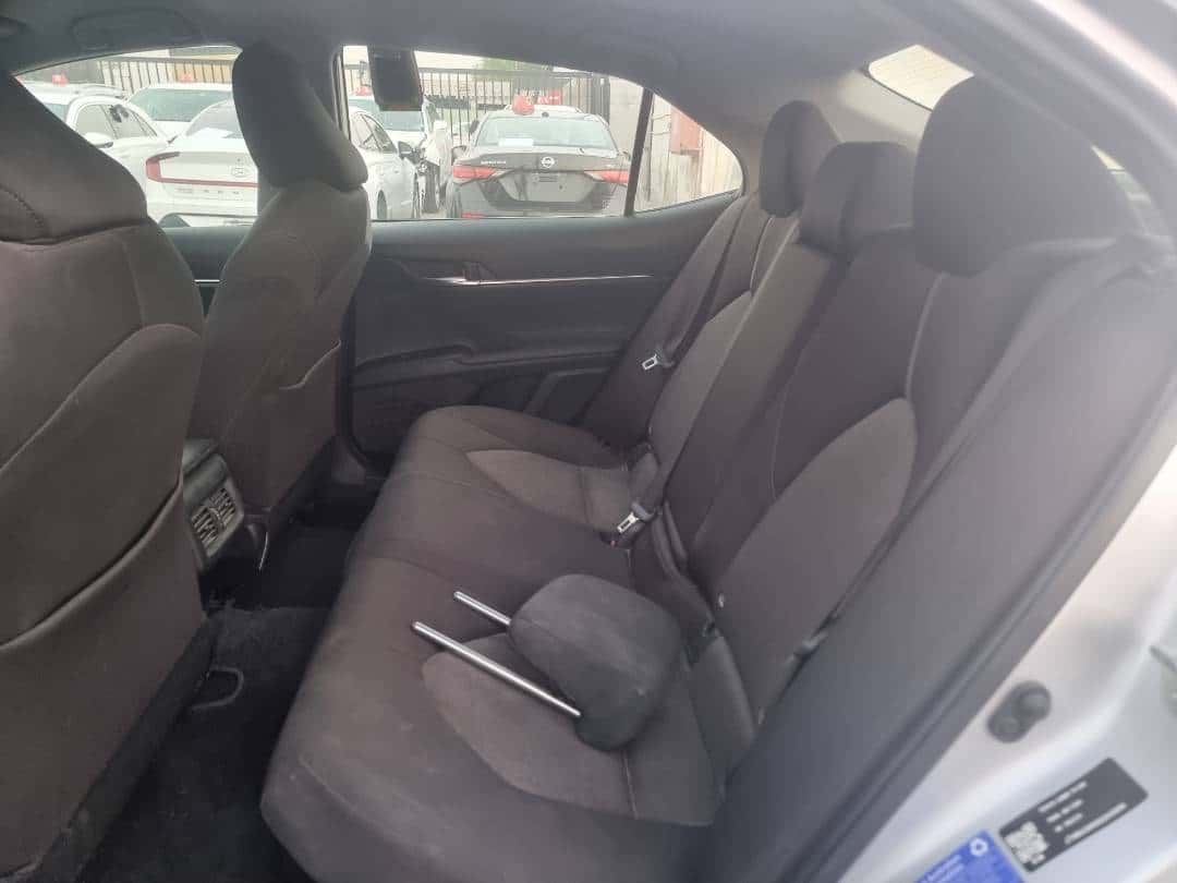 Toyota Camry 2024 thumbnail 6