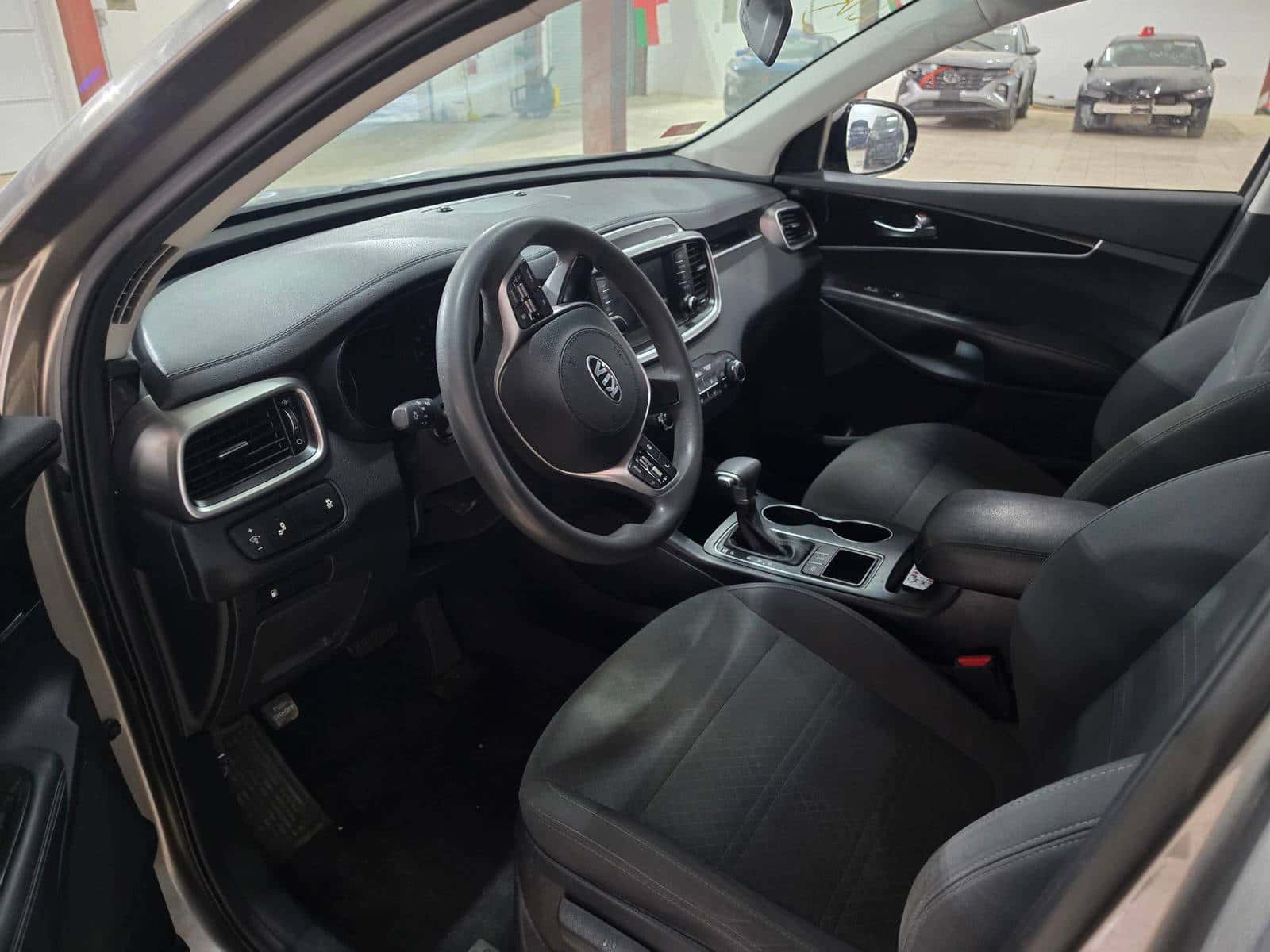 KIA SORENTO 2019 thumbnail 7