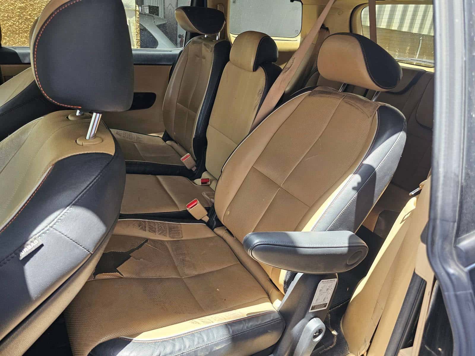 KIA SEDONA 2016 thumbnail 7